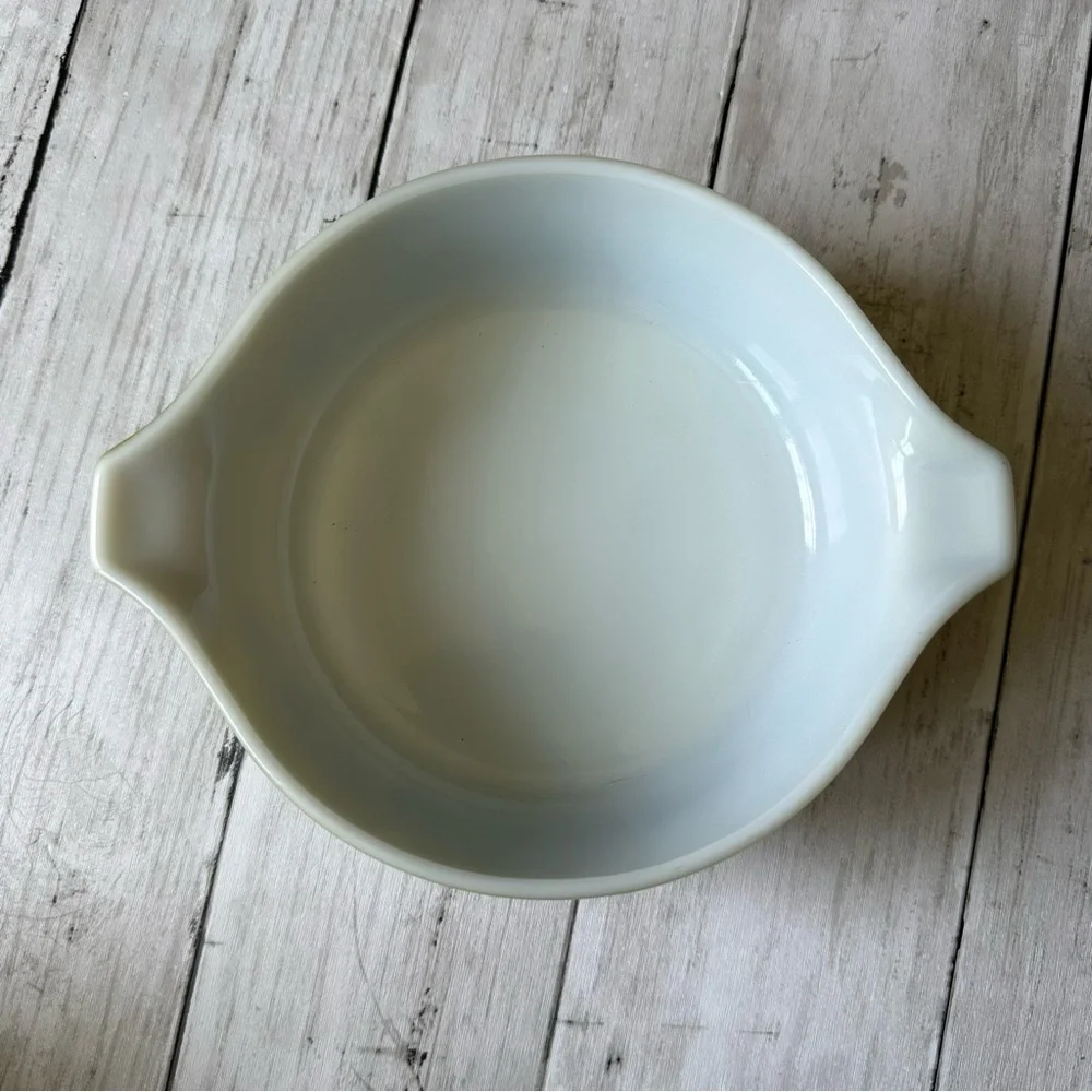 PREOWNED VINTAGE PYREX GREEN FLORAL DAISY PRINT BOWL - Picture 2 of 6